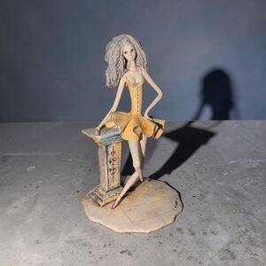 Lo Scricciolo  Italy  Ballerina Girl Figurine 7” Signed G. Duso